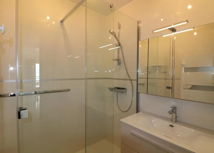 דירה Appartement 47M² Avec Terrasse Vue Mer Et Box Privatif Securise - Fr-1-472A-128
